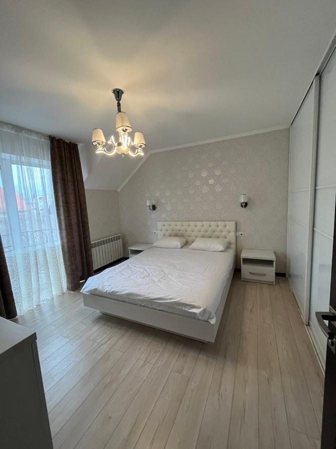 Maxim Villa Vinnytsia Exterior photo